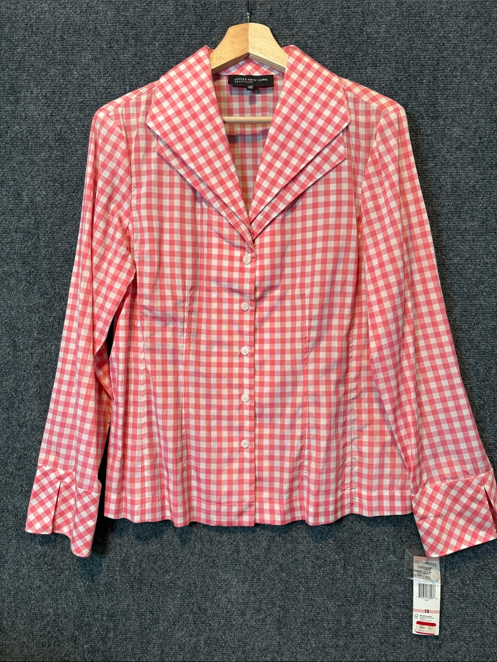 Jones New York Pink Gingham Button-Down Shirt
Size: 10